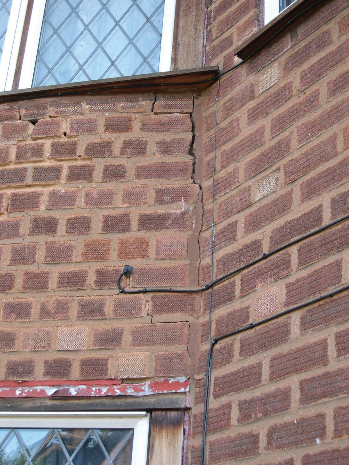 Applications - Repair of Bay Windows | Helifix